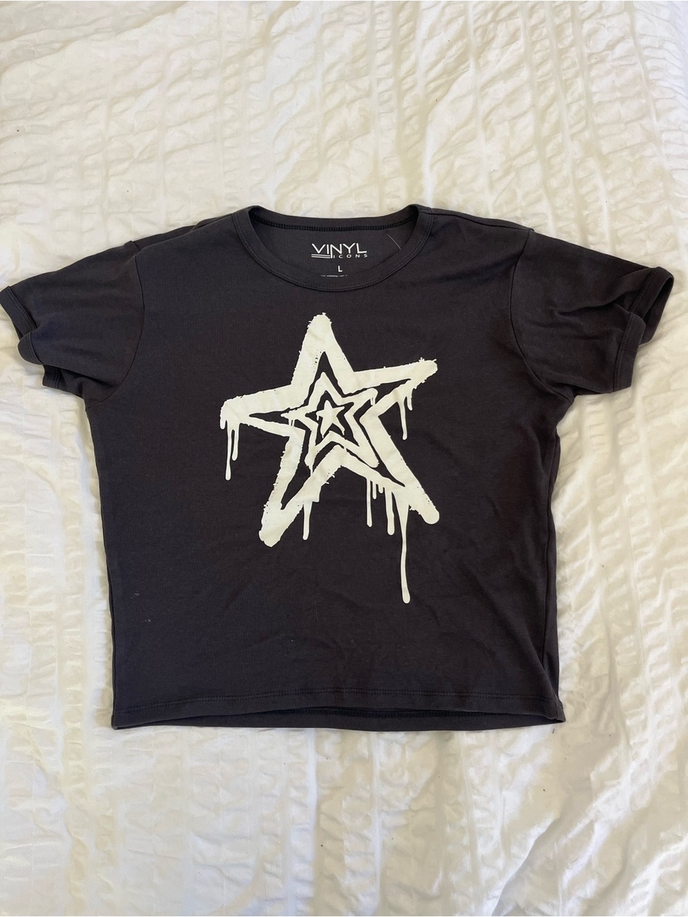 ‼️NEVER WORN‼️ Black grpahic Star T-Shirt